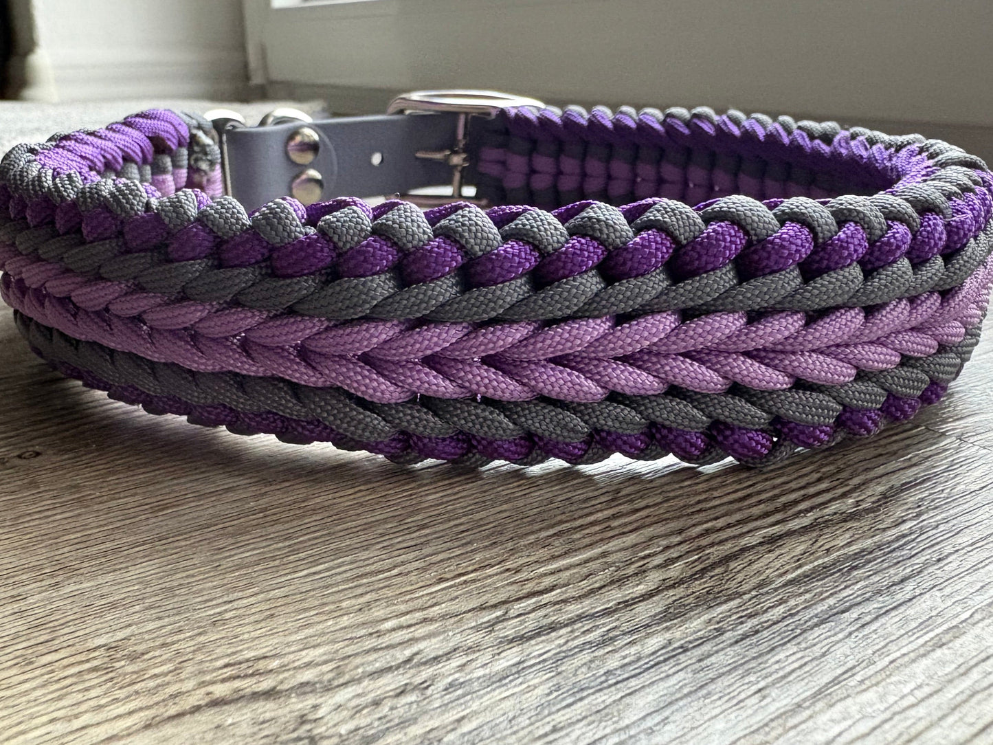 Halsband Luna's Wide Sanctified